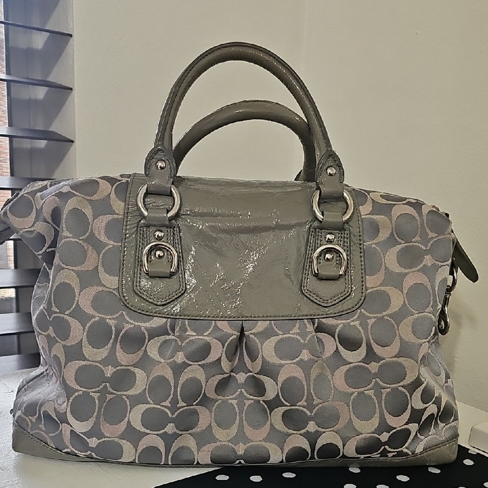 Coach Gray and Cream Tote Bag - Picture 3 of 11